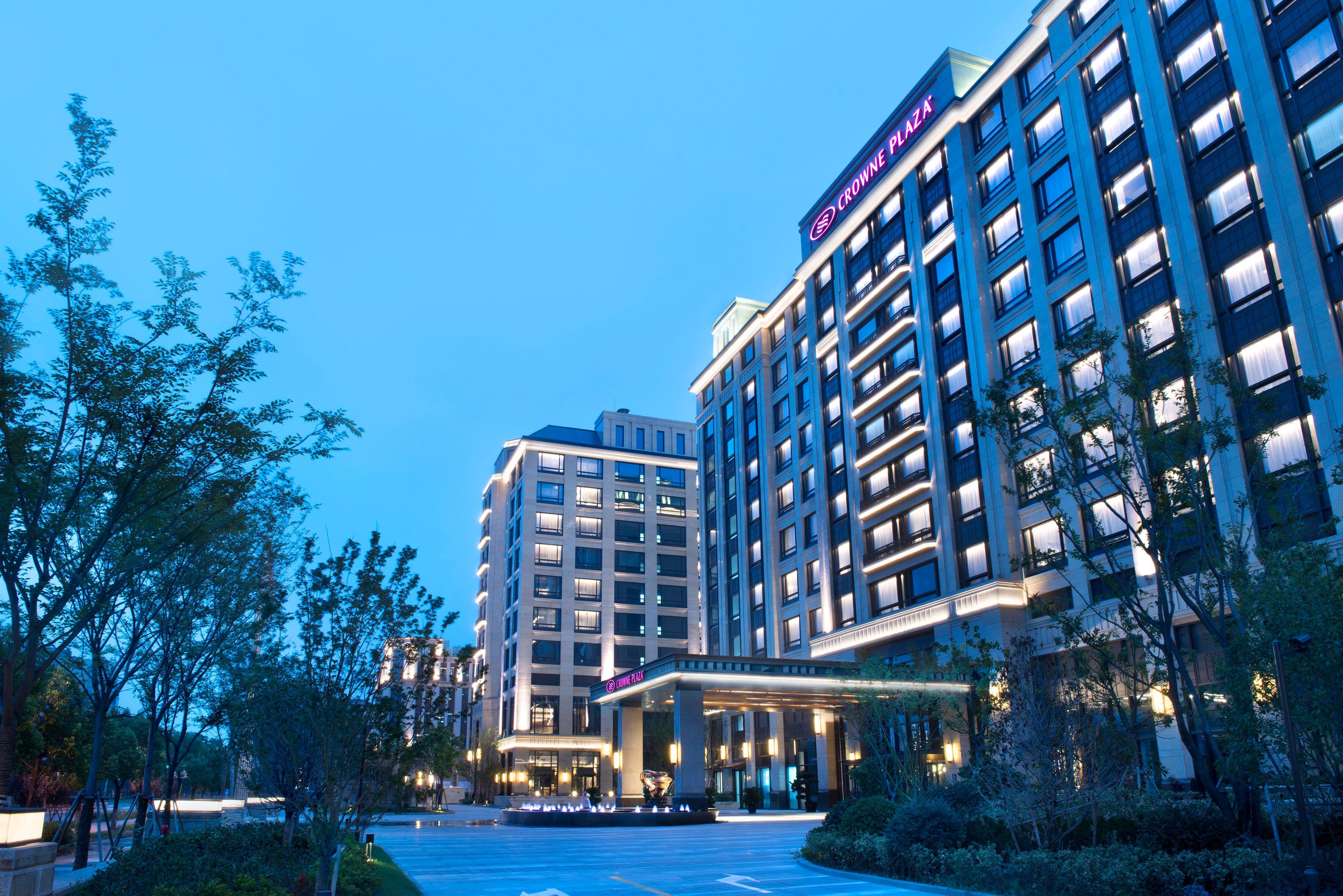 Crowne Plaza Pujiang By Ihg 5*